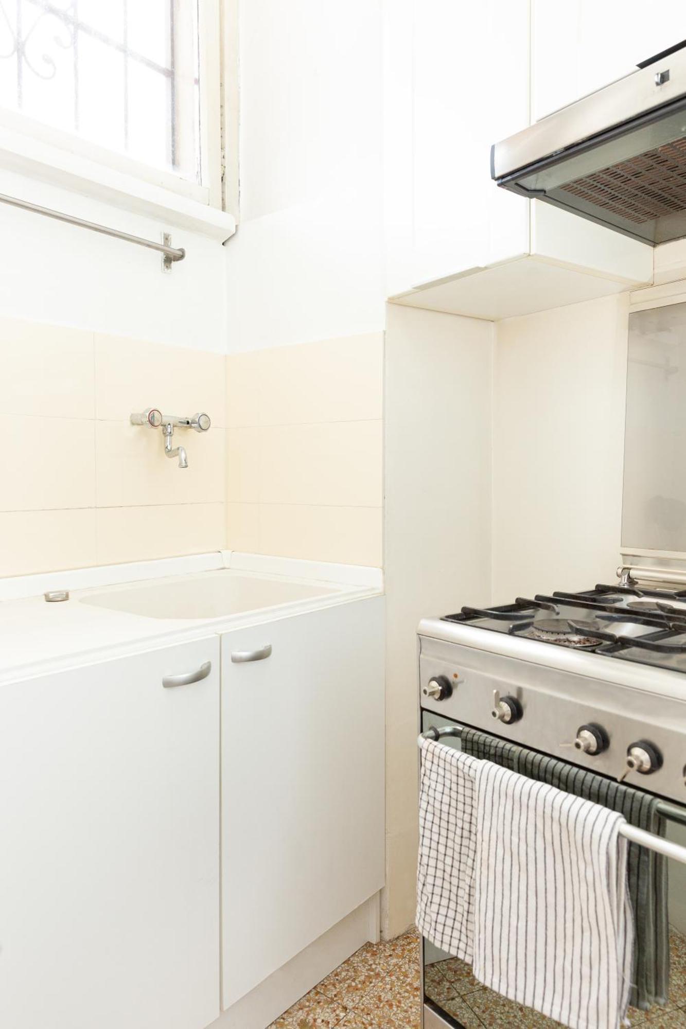 Picasso - Spacious Exclusive Apartment Милано Екстериор снимка